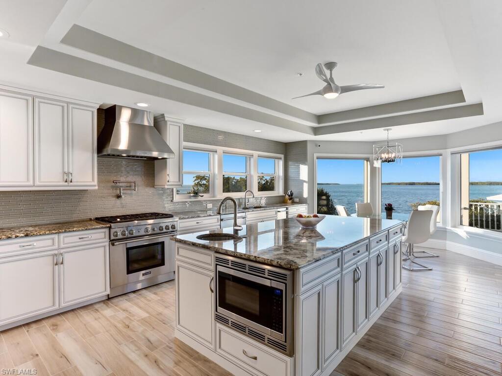 GALT ISLAND - Residential