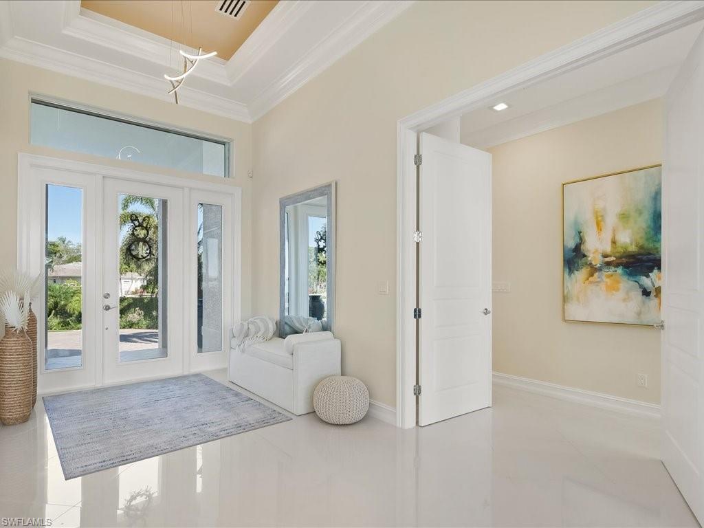 MARCO BEACH - Residential