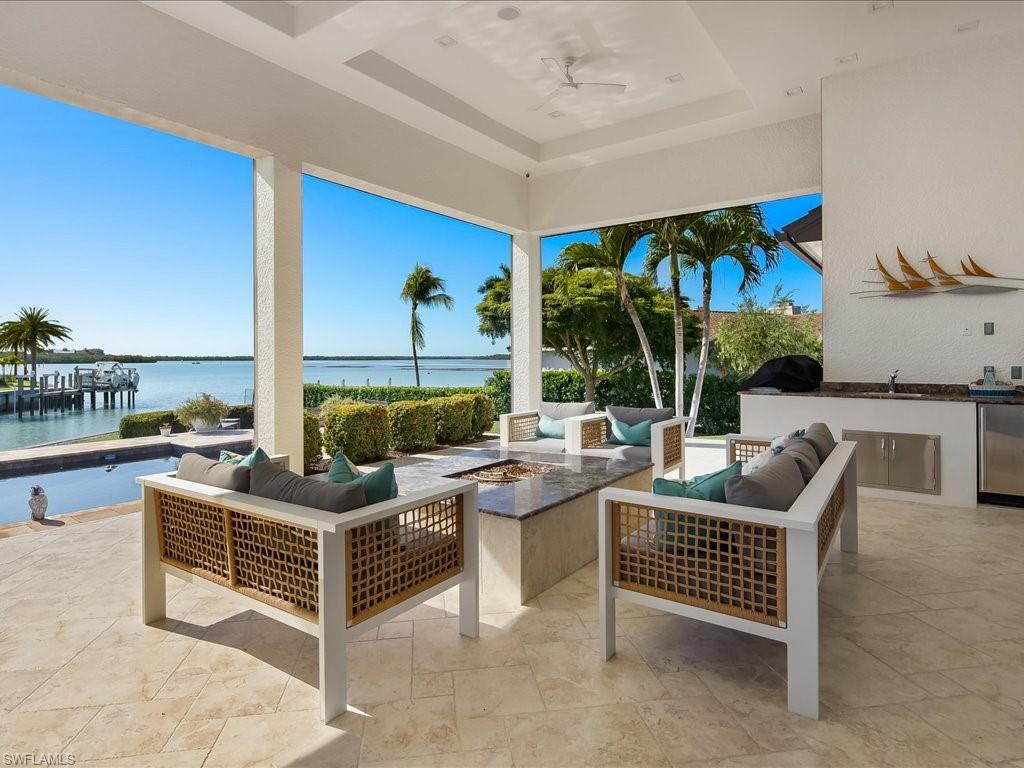 MARCO BEACH - Residential