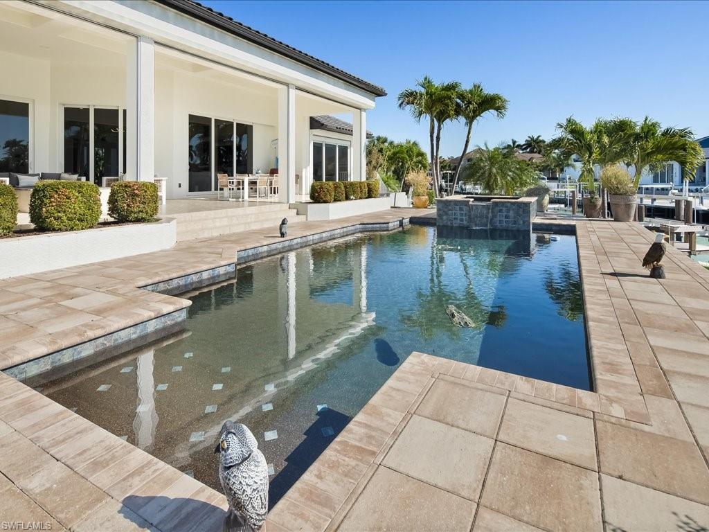 MARCO BEACH - Residential