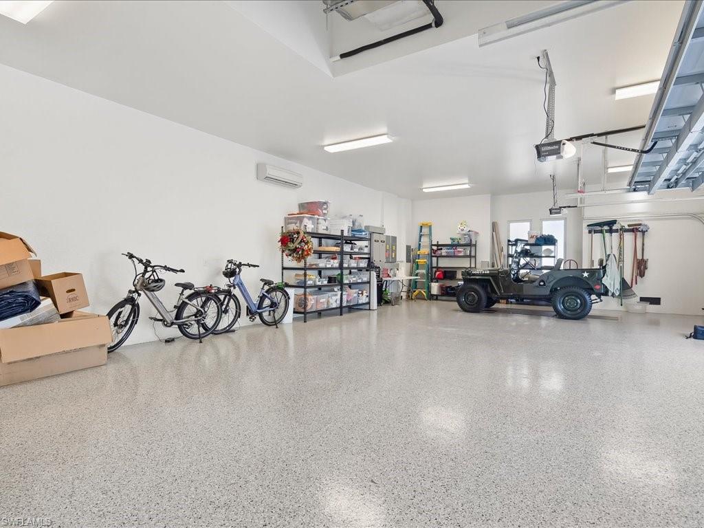 MARCO BEACH - Residential