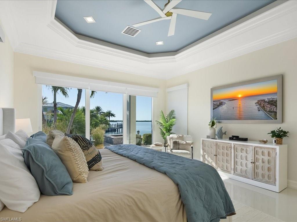 MARCO BEACH - Residential