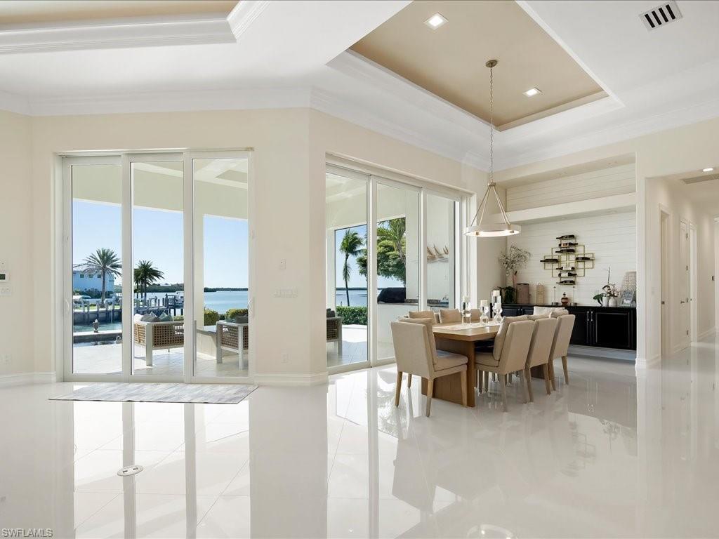 MARCO BEACH - Residential