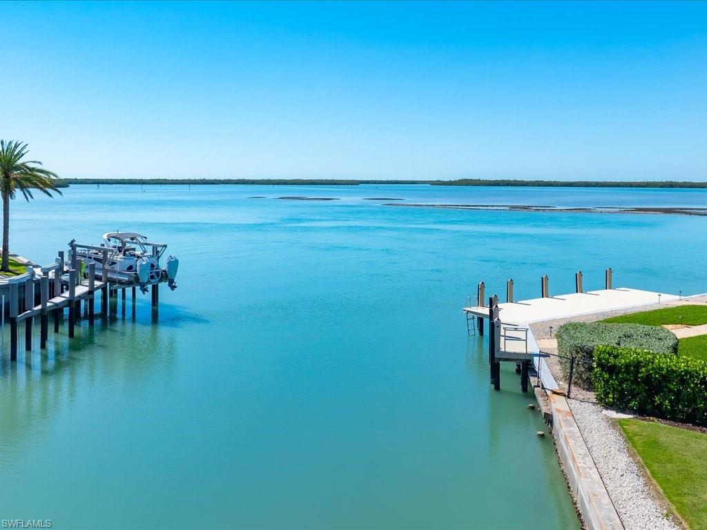 MARCO BEACH - Residential