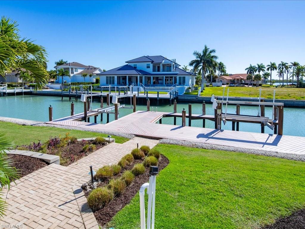 MARCO BEACH - Residential