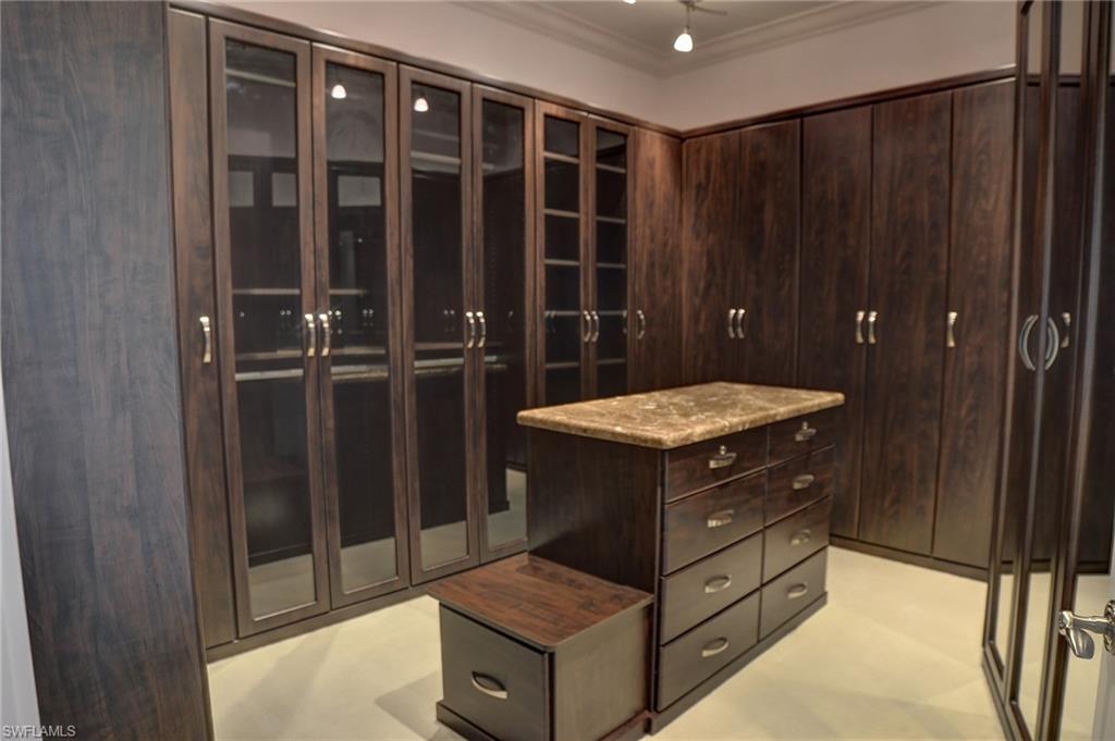 BAREFOOT BEACH - Residential