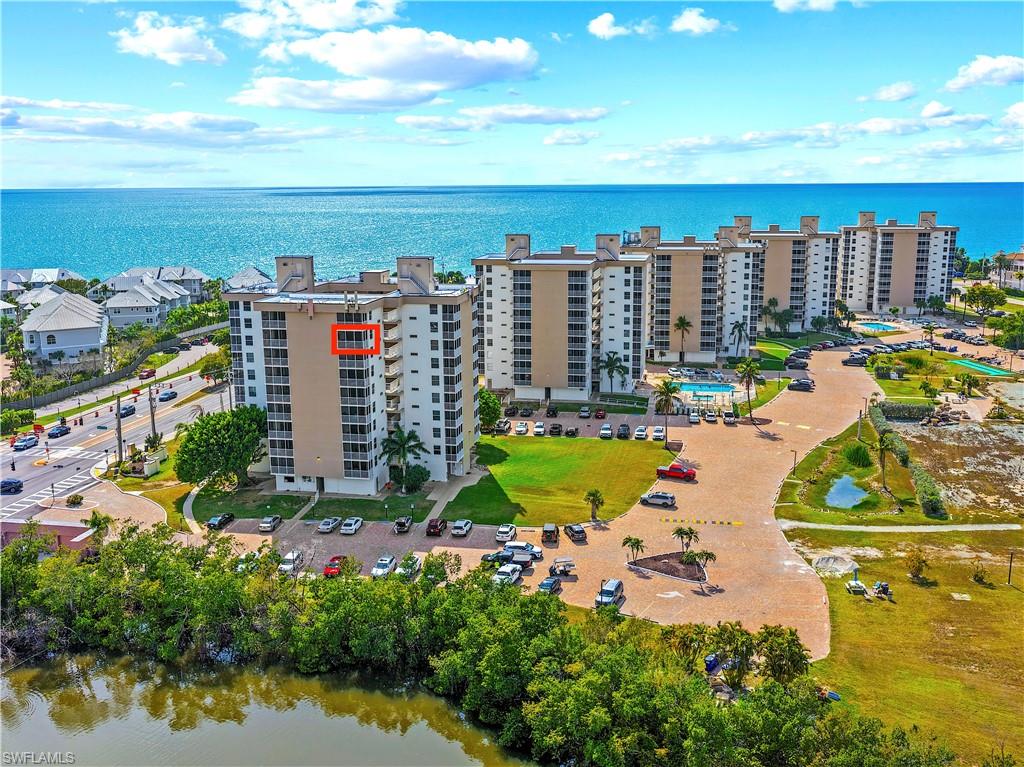 BEACH AND TENNIS CLUB - Residential