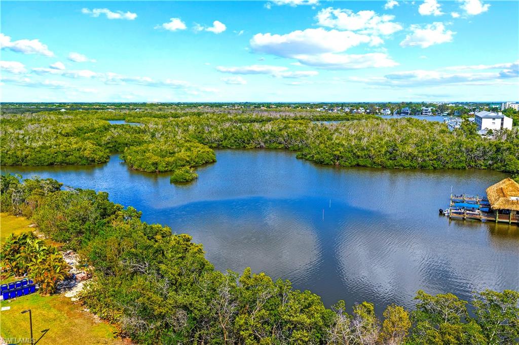 BEACH AND TENNIS CLUB - Residential