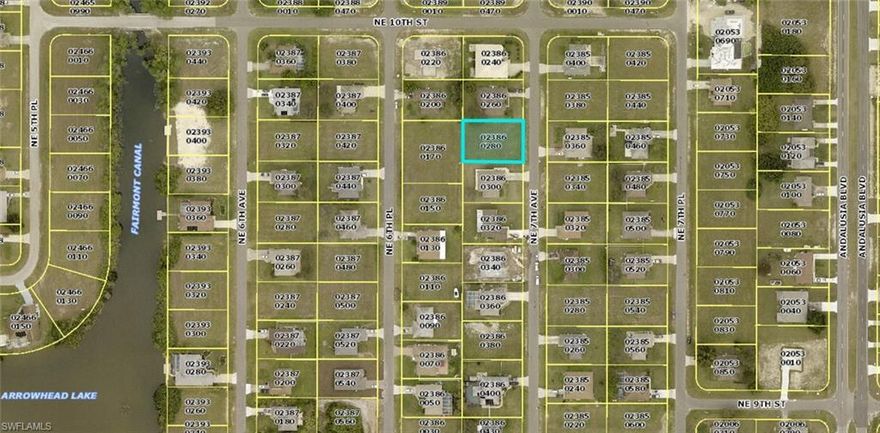 The 10,625 sq-ft beautiful land located in the center of Cape Coral. City Water and Sewer. Not in flood zone; flood insurance Not required. Build your dream home here. The Lowe's home shopping center, Publix, ALDI, Sam's club, Walmart, restaurants, shopping, schools and parks are all nearby.