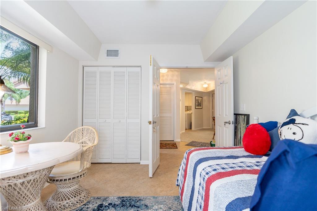 COACH HOMES - Residential