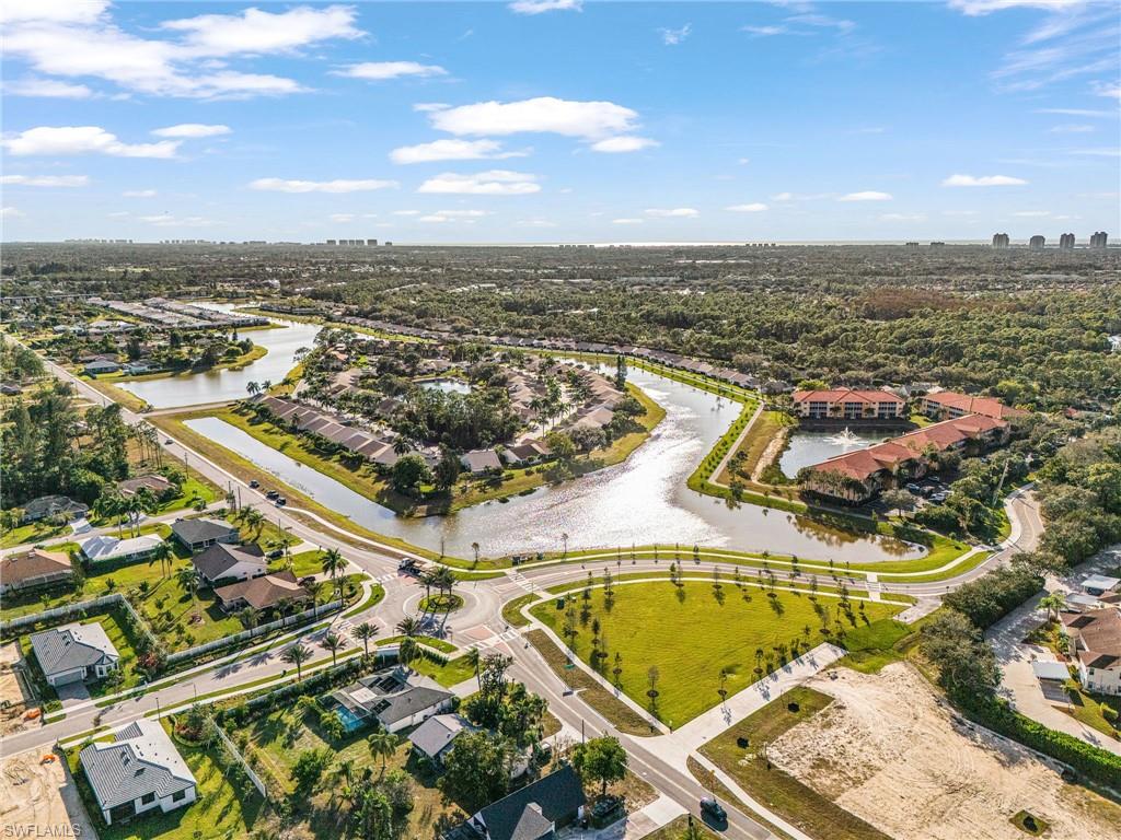 LAKESIDE HIDEAWAY - Residential