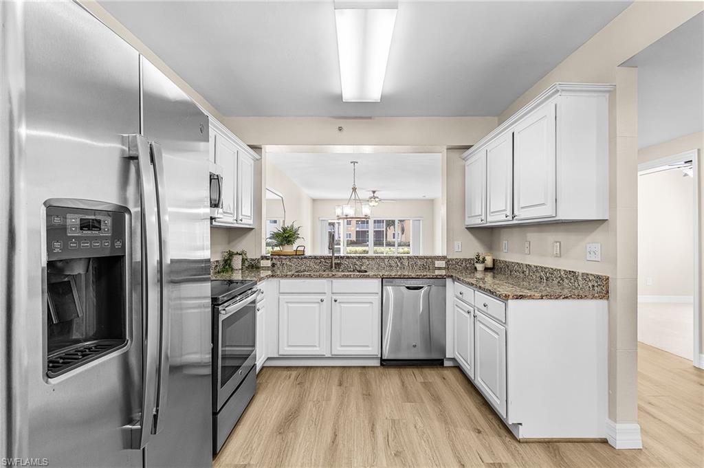 LAKESIDE HIDEAWAY - Residential