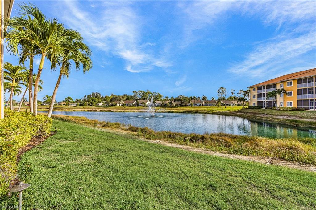 LAKESIDE HIDEAWAY - Residential