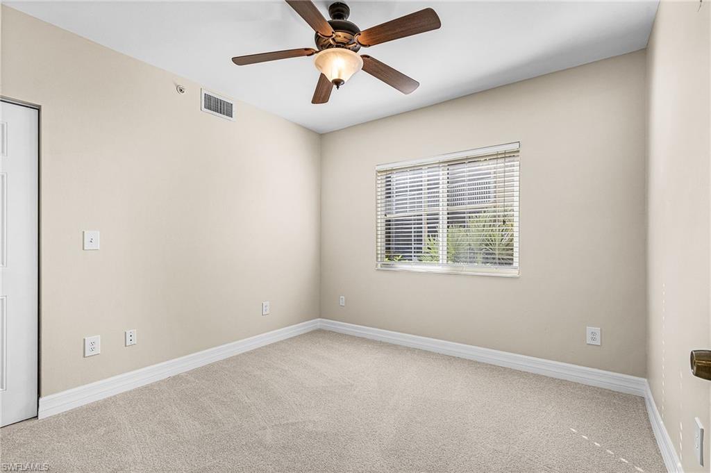 LAKESIDE HIDEAWAY - Residential