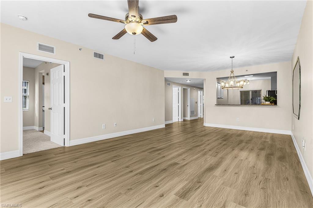 LAKESIDE HIDEAWAY - Residential