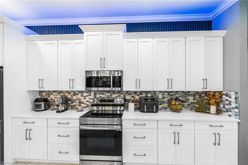 GOLDEN GATE ESTATES - Residential