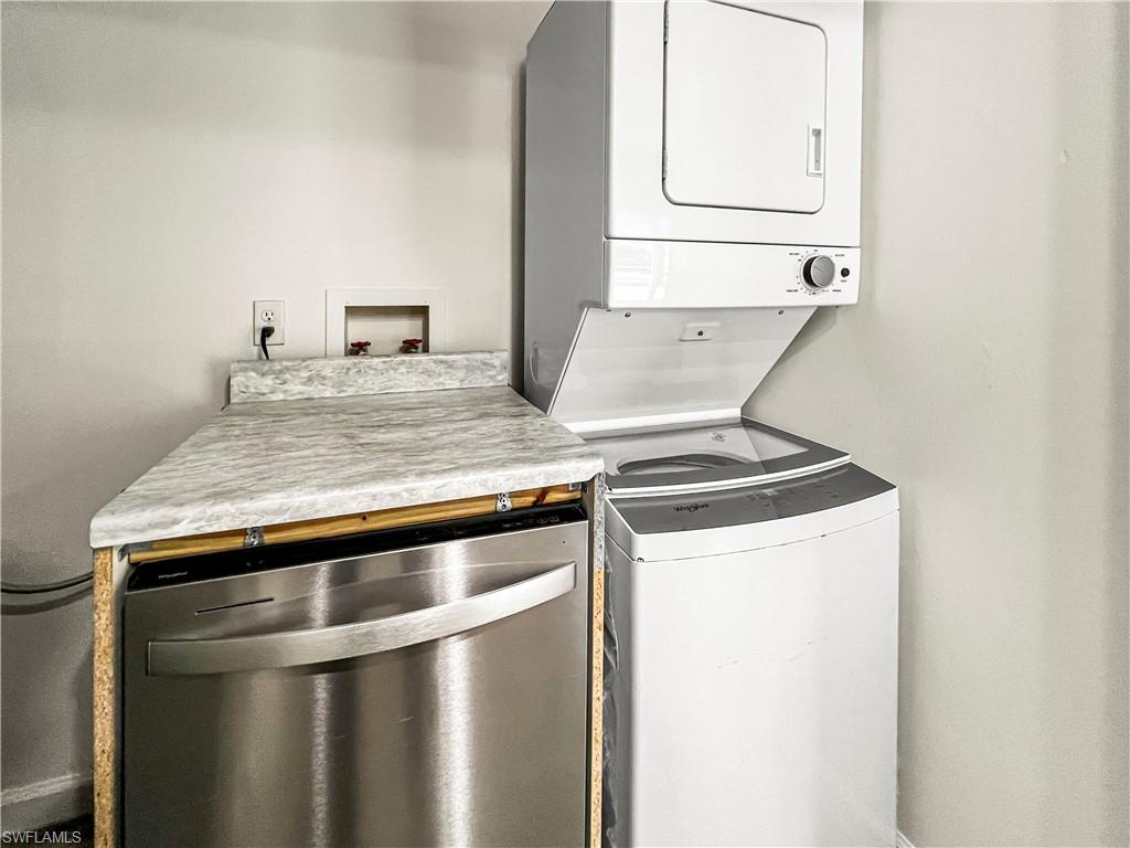 SAN CARLOS PARK - Residential Lease