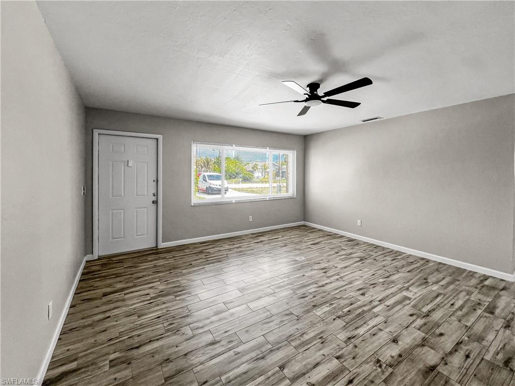 SAN CARLOS PARK - Residential Lease