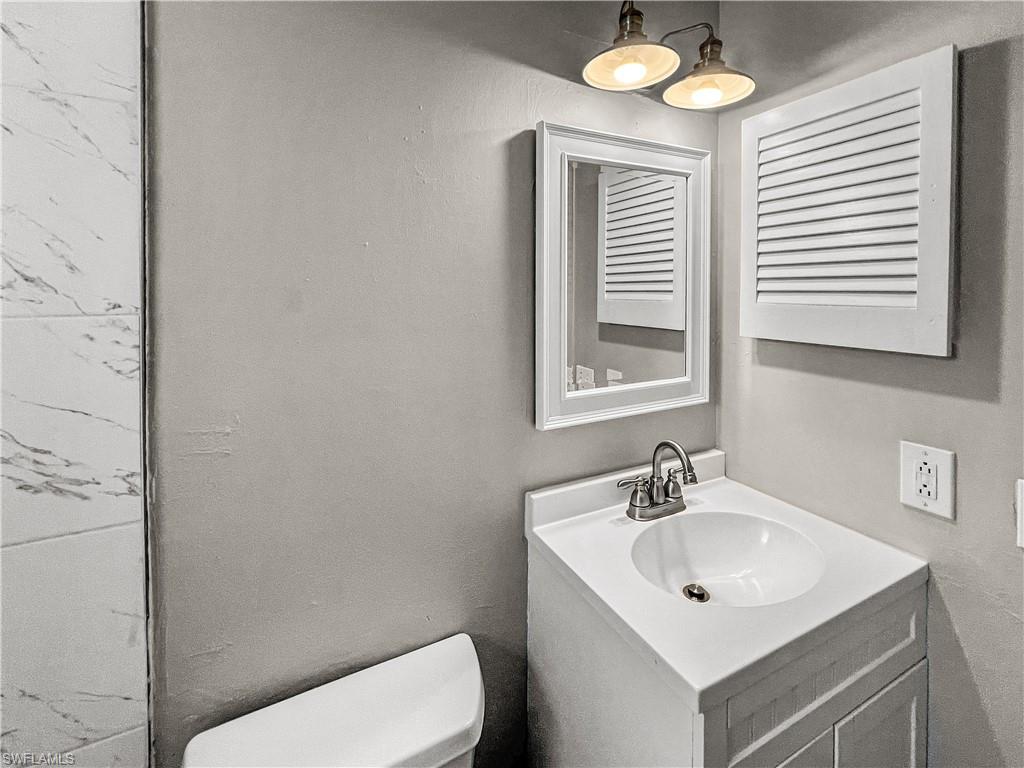 SAN CARLOS PARK - Residential Lease