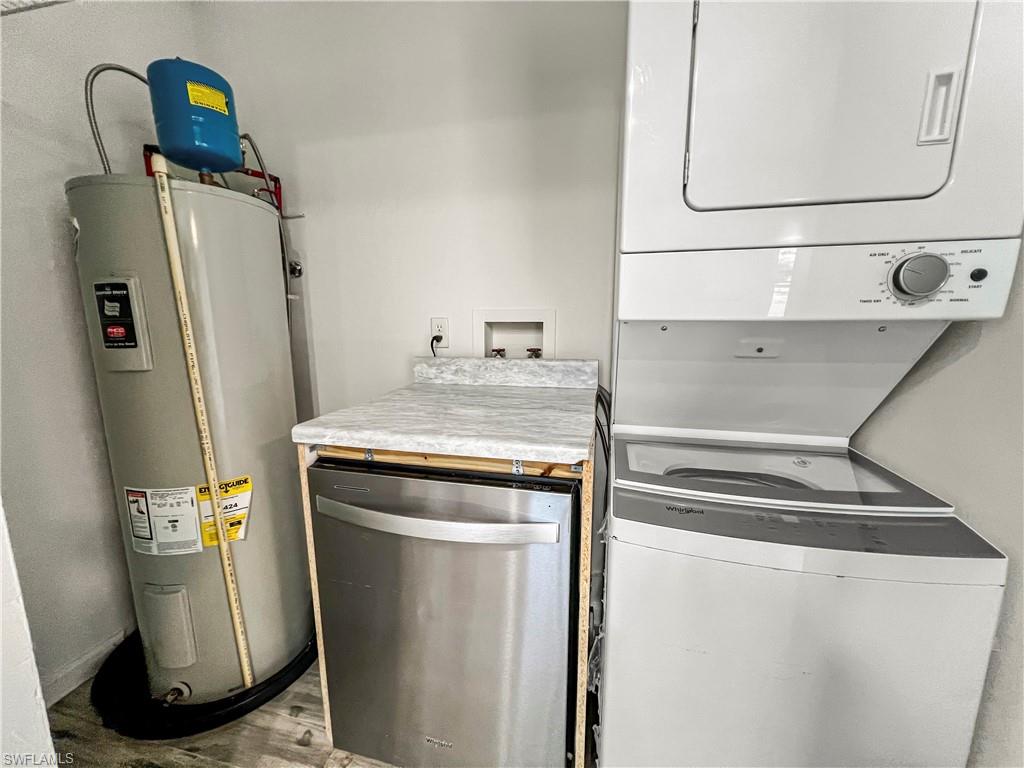 SAN CARLOS PARK - Residential Lease