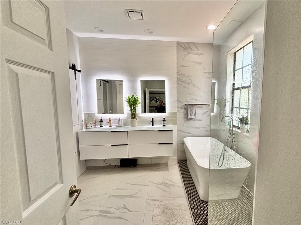 SUMMIT PLACE - Residential