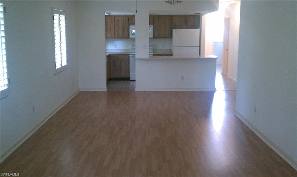 SPANISH ARMS - Residential Lease