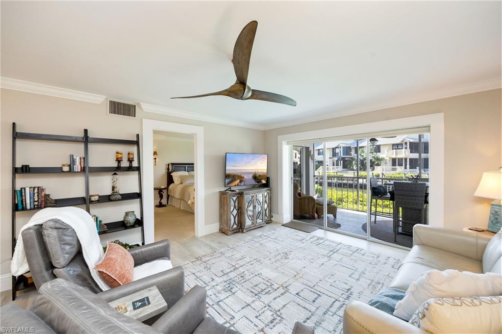 FOUR WINDS - Residential