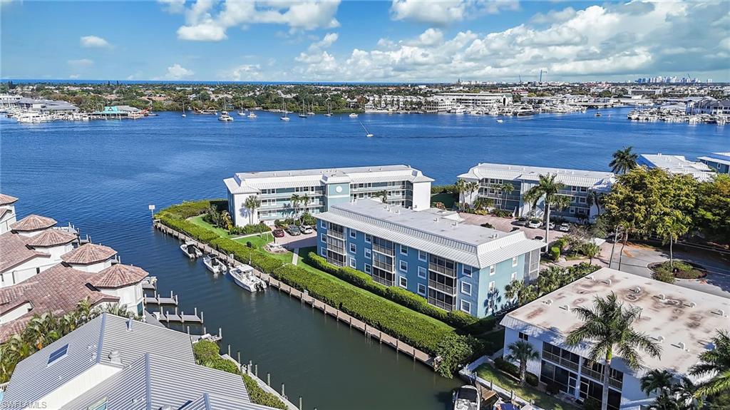 FOUR WINDS - Residential