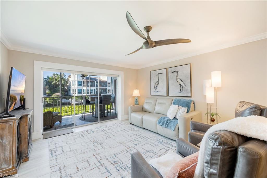 FOUR WINDS - Residential