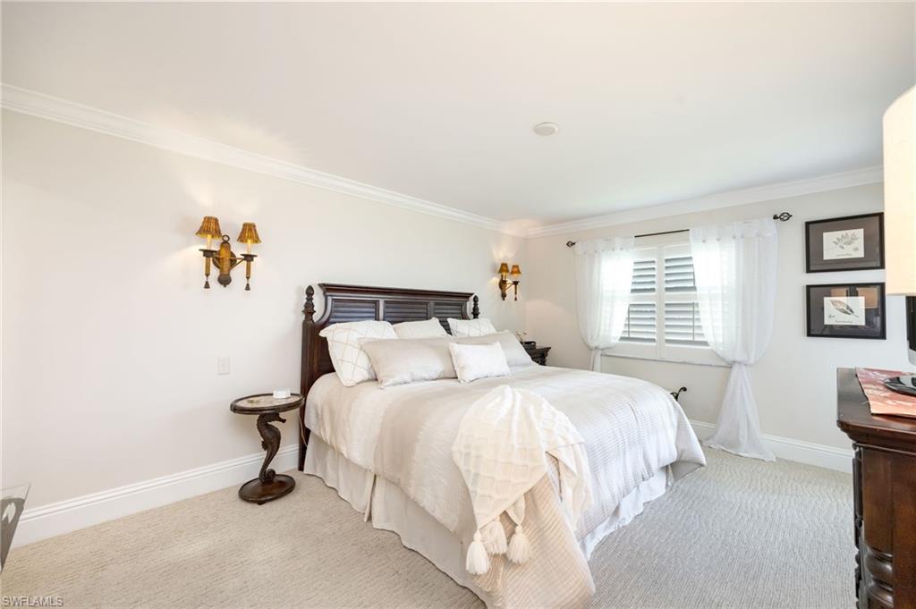 FOUR WINDS - Residential