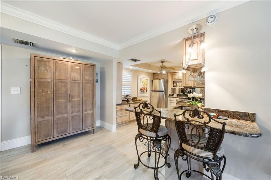 FOUR WINDS - Residential