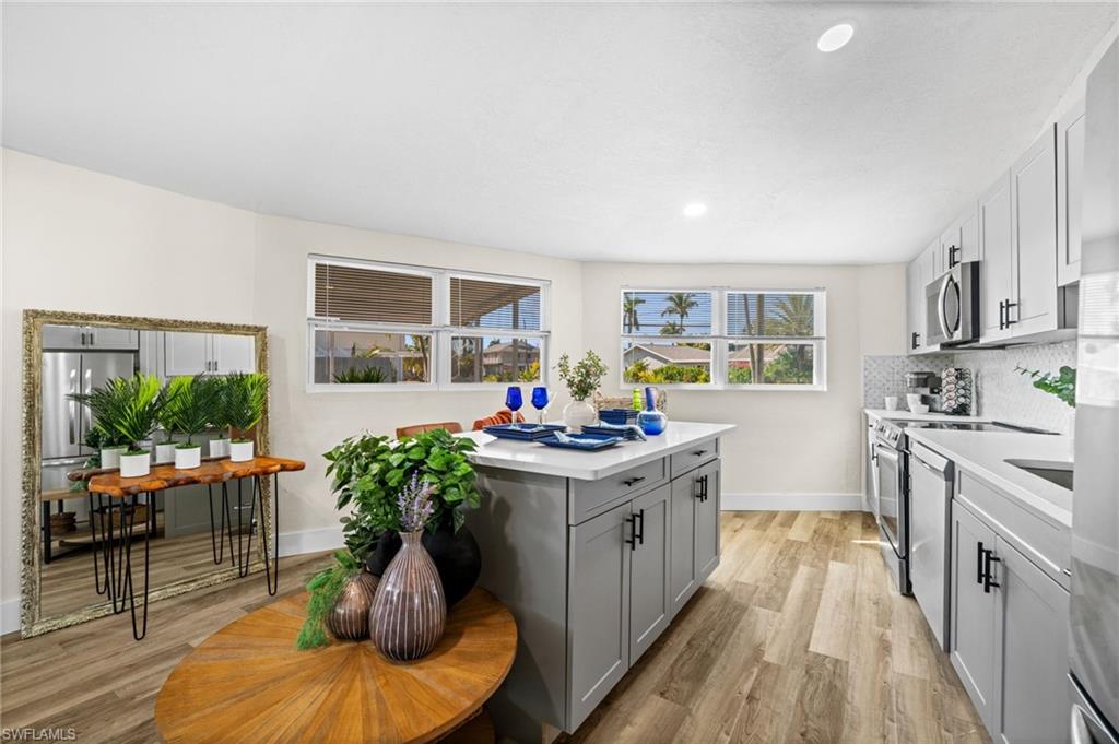 LAGUNA SHORES - Residential