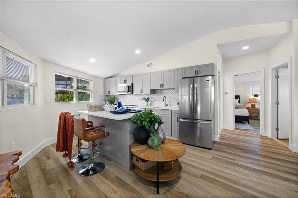 LAGUNA SHORES - Residential