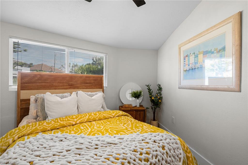 LAGUNA SHORES - Residential