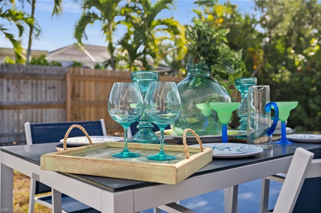 LAGUNA SHORES - Residential