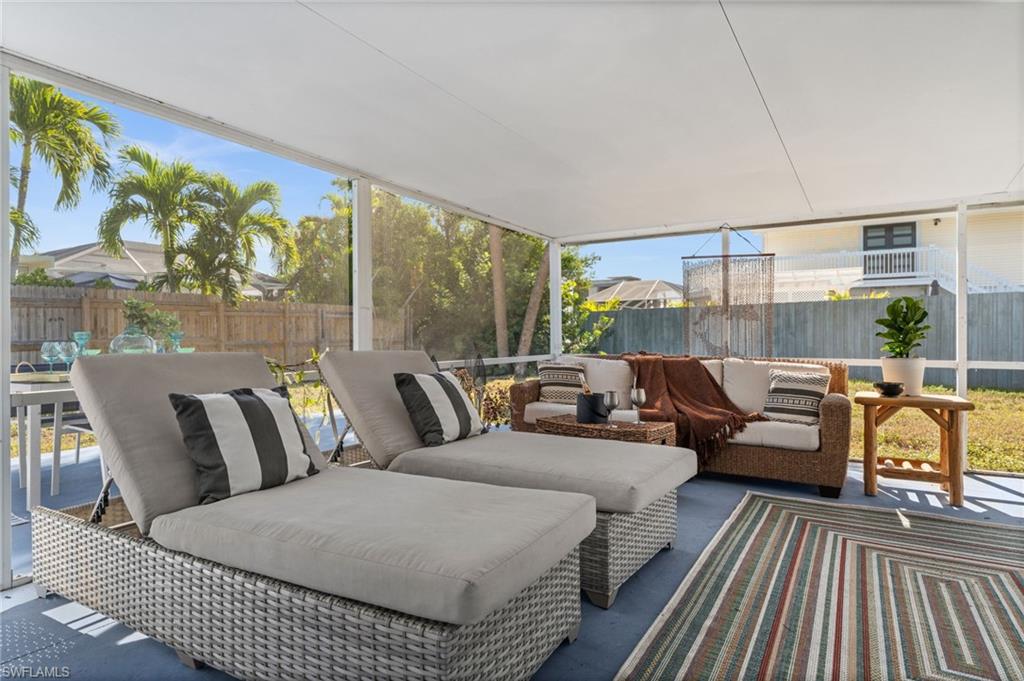 LAGUNA SHORES - Residential