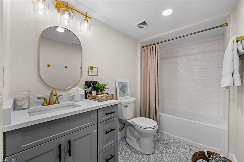 LAGUNA SHORES - Residential