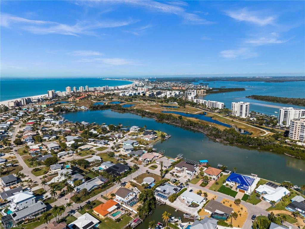 LAGUNA SHORES - Residential