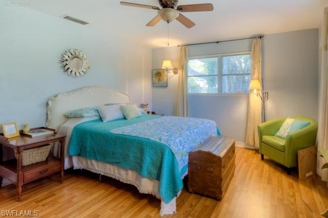 LA CHELLE MANOR - Residential