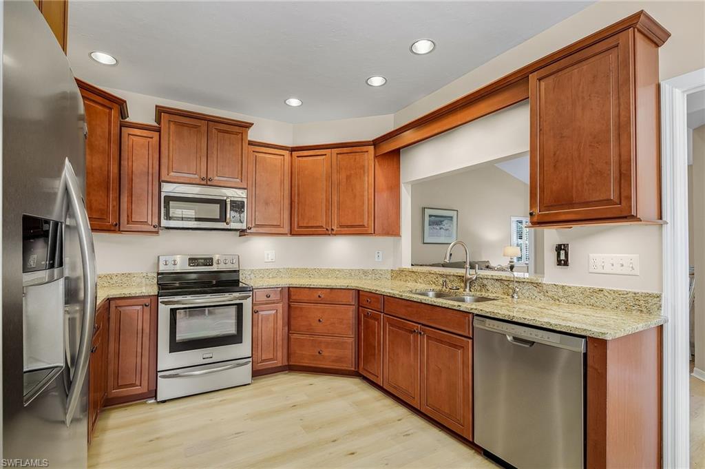 GLEN ABBEY AT FIDDLESTICKS - Residential