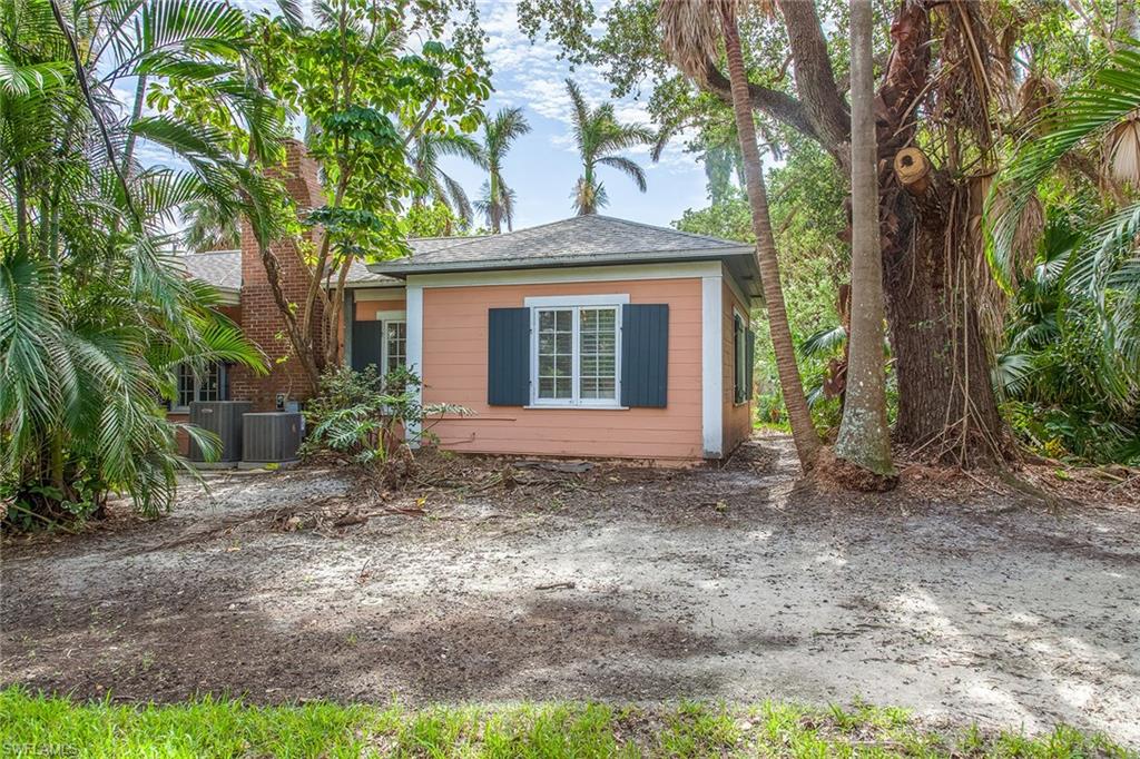 OLDE NAPLES - Residential