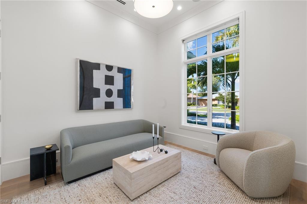 MOORINGS - Residential