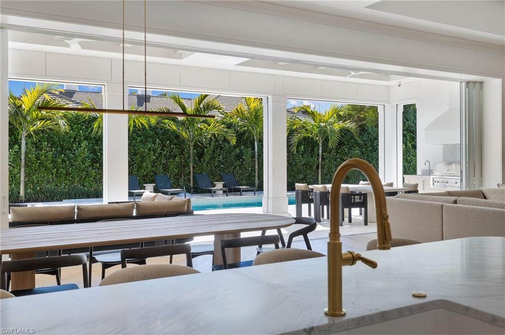 MOORINGS - Residential