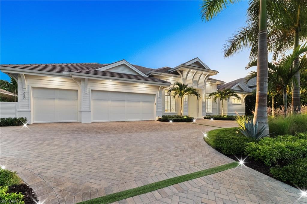 MOORINGS - Residential