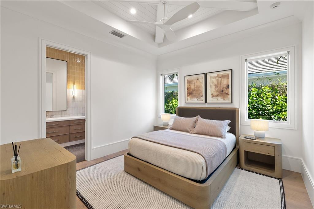 MOORINGS - Residential