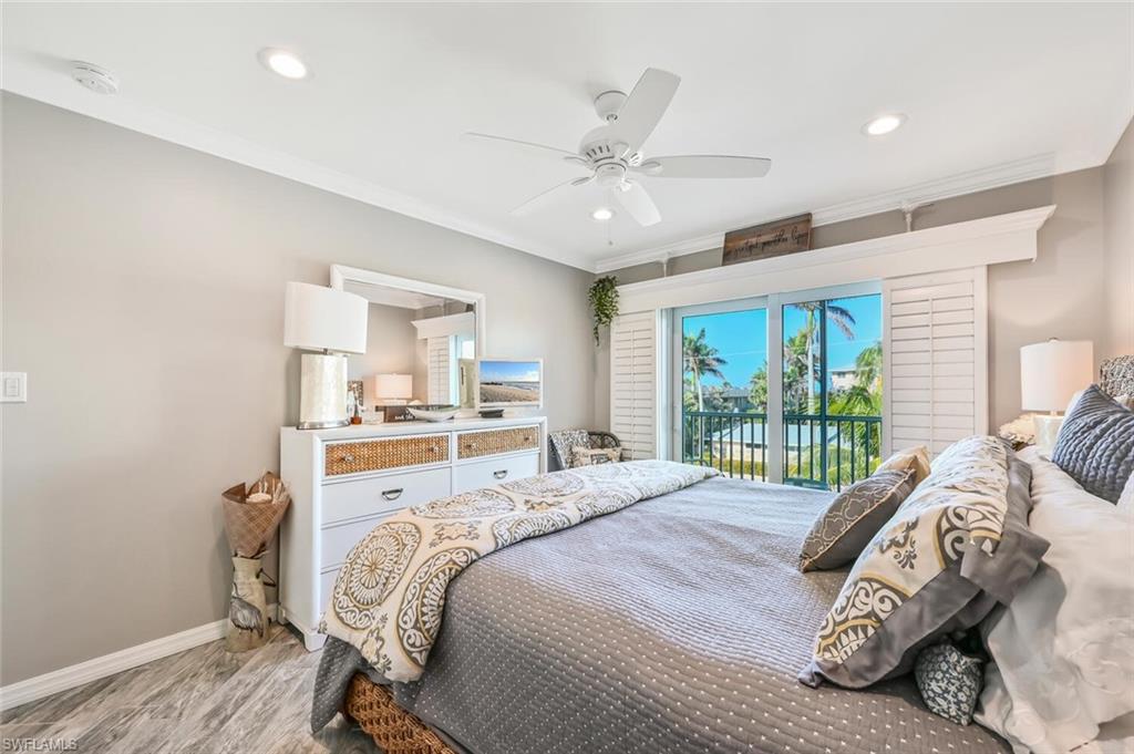 ELEVEN HUNDRED CLUB - Residential