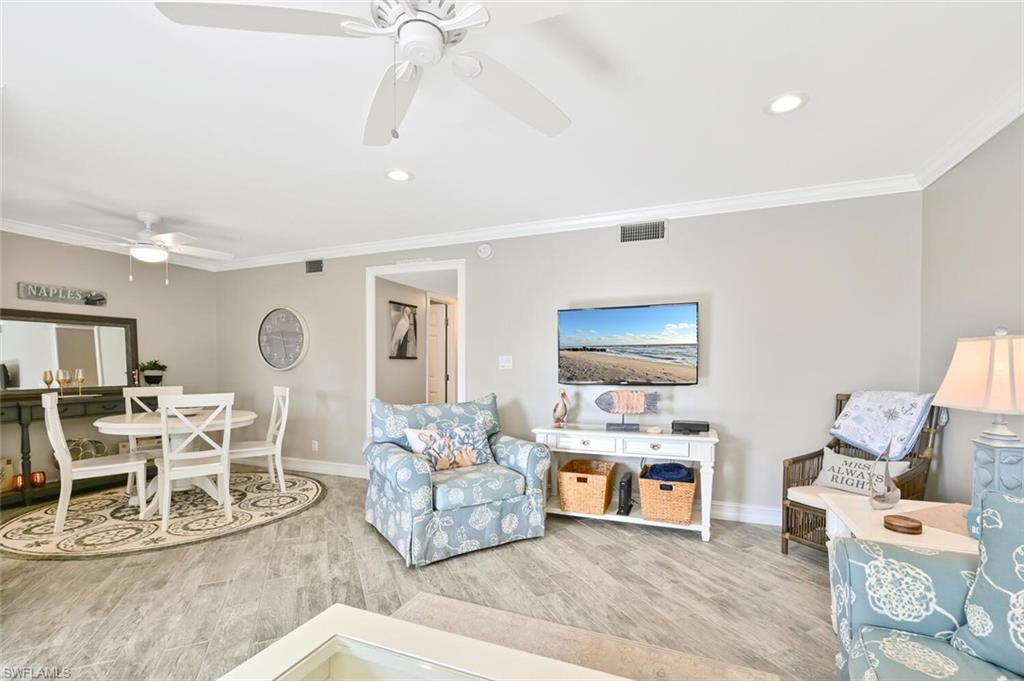 ELEVEN HUNDRED CLUB - Residential