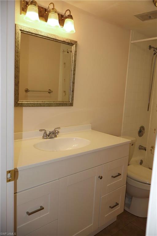 SEVEN LAKES - Residential