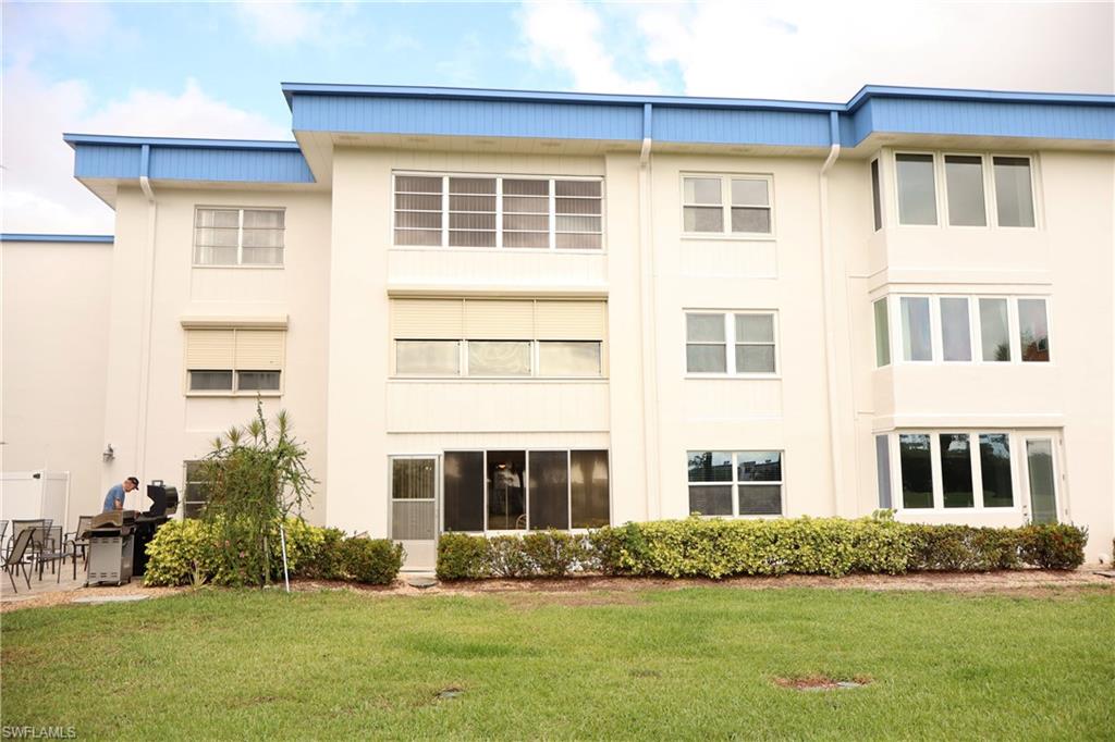 SEVEN LAKES - Residential