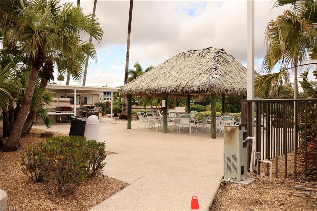 SEVEN LAKES - Residential